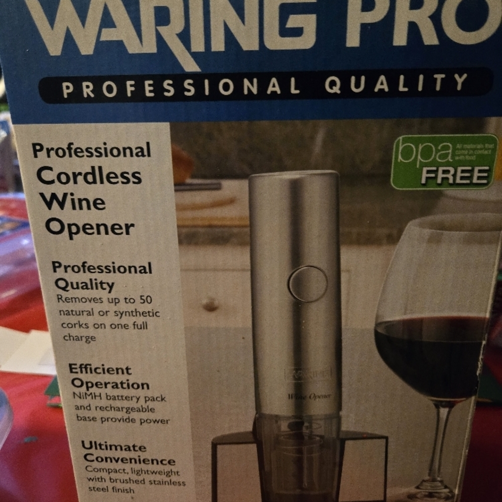 Waring Pro Cordless Wine Opener - Silver   (Never used)  in original box!